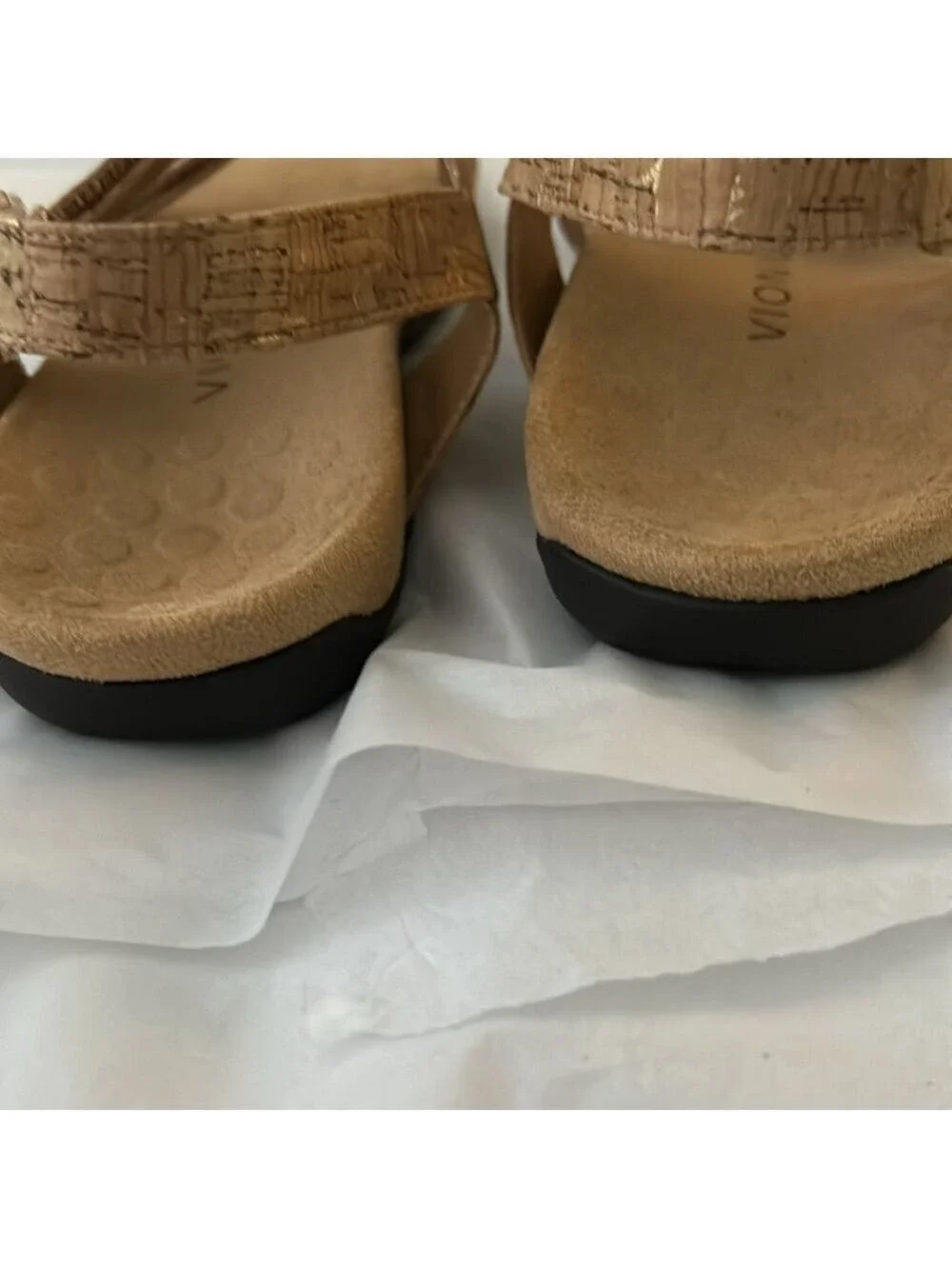 Vionic Amber Sandal with Adjustable Straps
